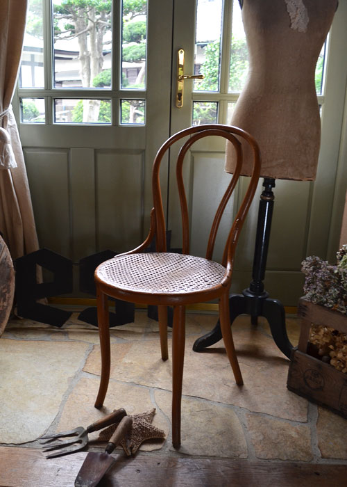 トーネット社(Thonet)とは【パディントン】アンティークの知りたい